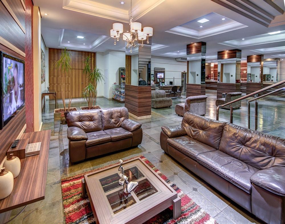 Foz Presidente Comfort Hotel Фос-ду-Игуасу Экстерьер фото